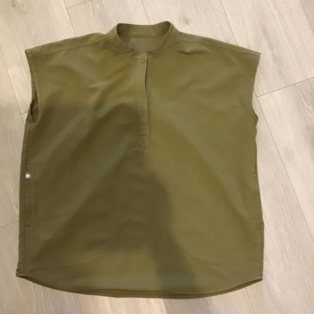 Figs Rafaela Small Martini Olive top